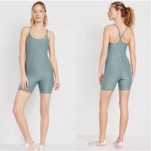 NWT M TALL Cloud+ Racerback Bodysuit: 6-inch inseam in teal (color: underwater)